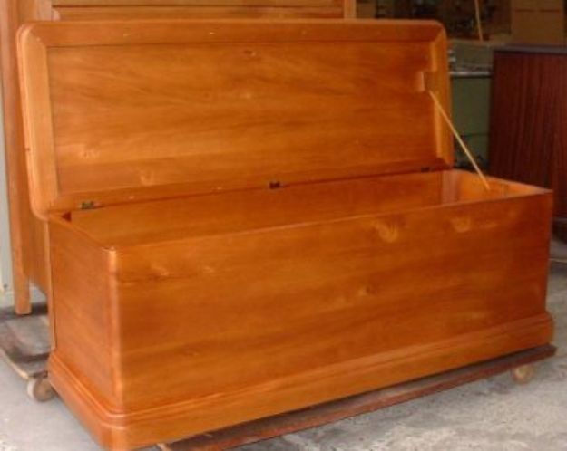 Picture of Rimu Blanket Box 1Mx50mmx60mm